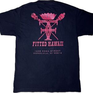 Fitted Hawaii Black Tee